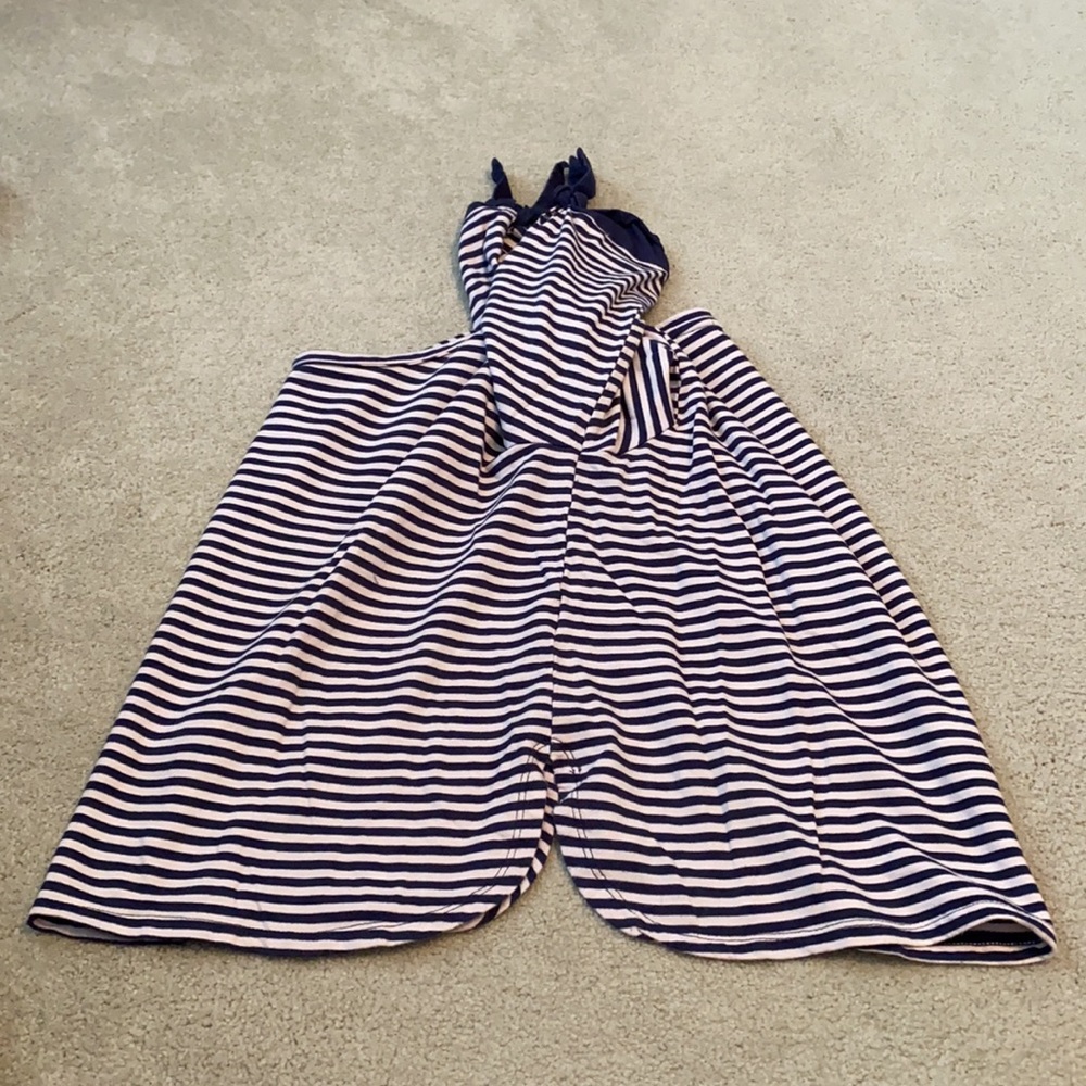 **FREE W/PURCHASE** Curve appeal navy blue and pink stripe pullover top. - Picture 9 of 16